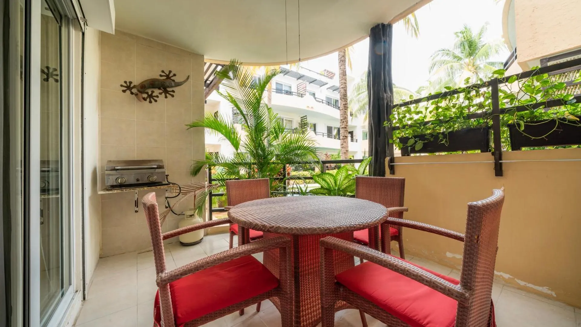 Apartment Peregrina - 3 Bedroom Condo In Center Of Playa Del Carmen Mexico