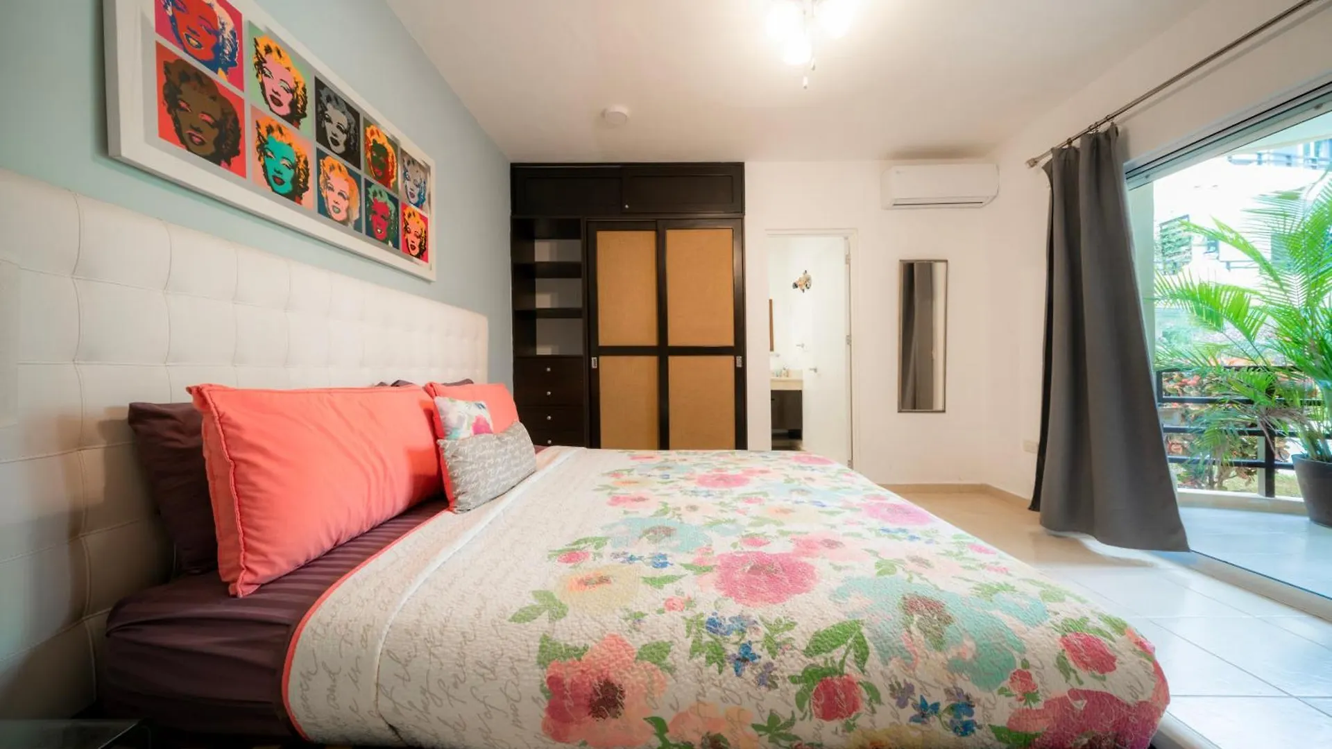 Peregrina - 3 Bedroom Condo In Center Of Playa Del Carmen 0*,