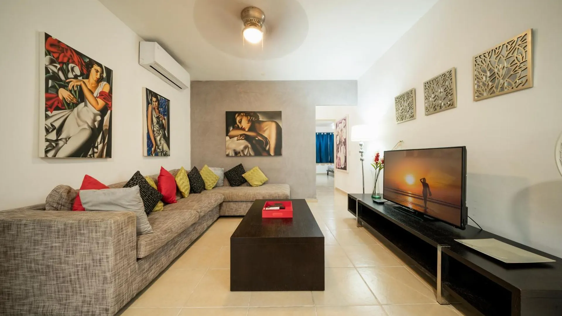 Peregrina - 3 Bedroom Condo In Center Of Playa Del Carmen Apartment